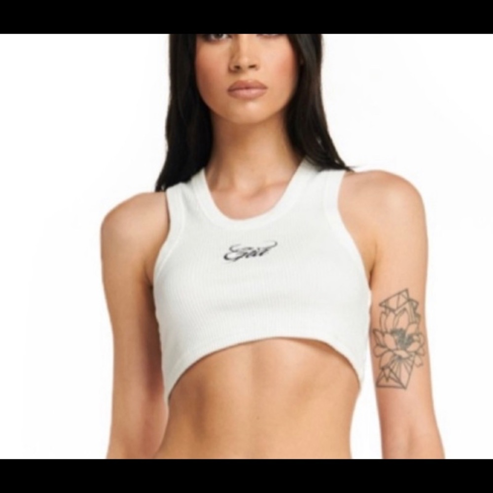 I Am Gia Vea Crop Tank